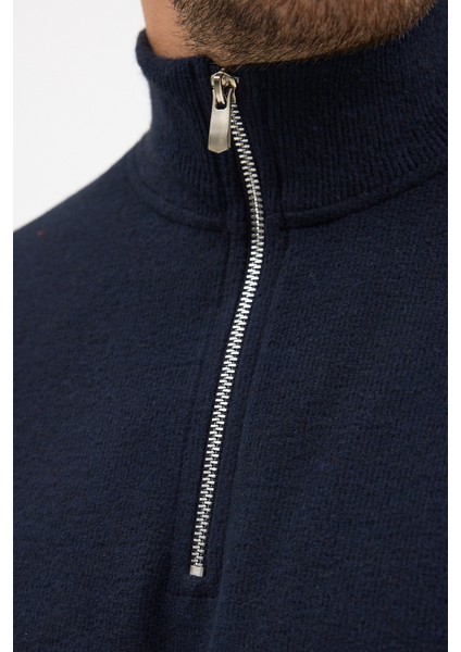 Erkek Lacivert Standart Fit Normal Kesim Pamuklu Yarım Fermuarlı Dik Yaka Pamuklu Sweatshirt indirimleri