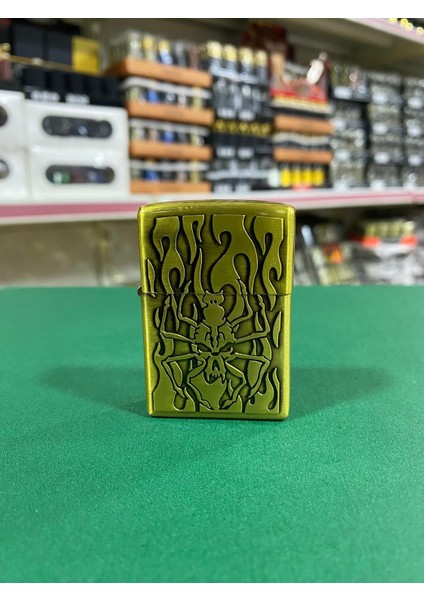 Örümcek Figürlü Benzinli Çakmak