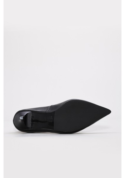 Hakiki Deri Kadın Ince Topuk Ayakkabı 215ZA2588