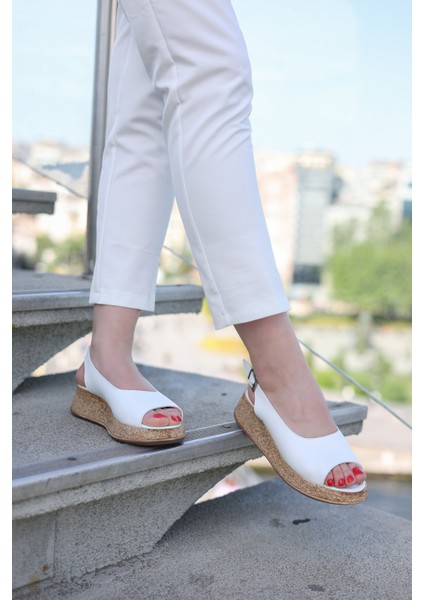 Deri Kadın Dolgu Topuk Ayakkabı 227ZA15319 indirimleri