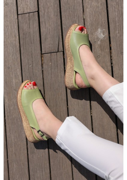 Deri Kadın Dolgu Topuk Ayakkabı 227ZA15319-1