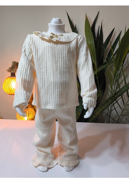 Kız Bebek Montlu Üçlü Takım (Omuzdan Çıtçıtlısweatshirt+ Mont +Pantolon) modelleri