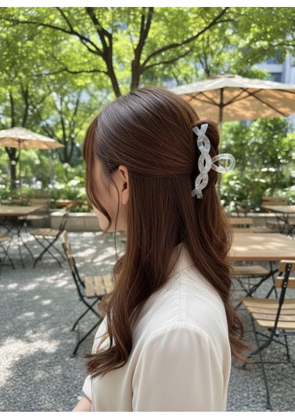 Kadın Spiral Şekilli Soft Gri Akrilik Mandal Toka