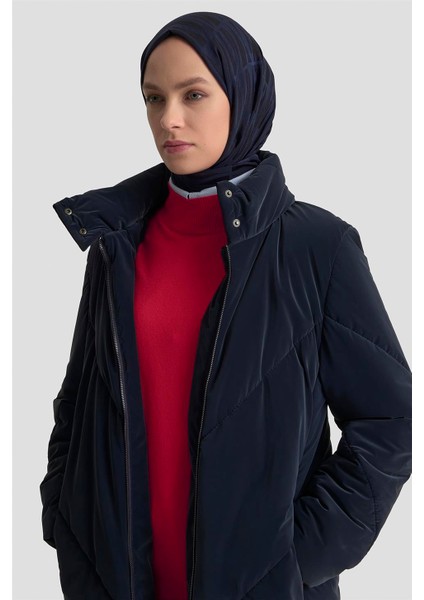 Kapitone Mont 25K7928 Lacivert modelleri