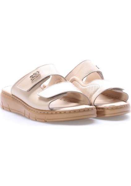 Deri Kadın Dolgu Topuk Terlik 621ZA1099