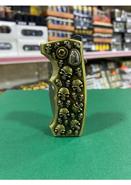 Bıçaklı Kafatası Desenli Çakmak