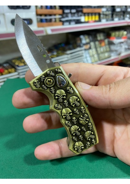 Bıçaklı Kafatası Desenli Çakmak fiyatları