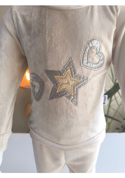 Kız Bebek Leoparlı Kadife Üçlü Takım ( Çıtçıtlısweatshirt+Kadifeyelek+Pantolon)