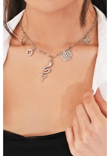 Pınkmark Kadın Gümüş 5 Charm Kaplamalı Bijuteri Kolye 50CM PMKL25626