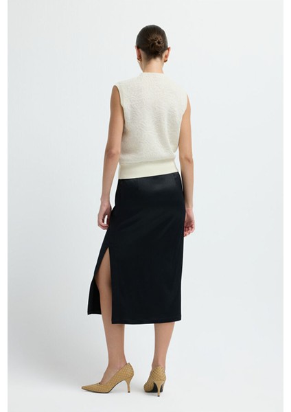 Kolsuz Desenli Triko Bluz Kemik 11545373000 indirimleri