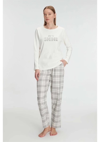 Kadın Fantazi Iç Giyim Uzun Kol Pamuklu Kışlık Pijama Takımı - Şehvetli ve Zarif Tasarım