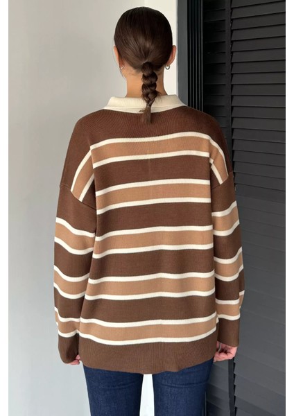 Kadın Yarım Düğmeli Çizgi Desenli Triko Kazak P-00019019 fırsatları