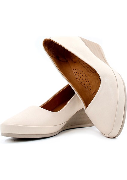 Deri Kadın Dolgu Topuk Ayakkabı 411ZA291