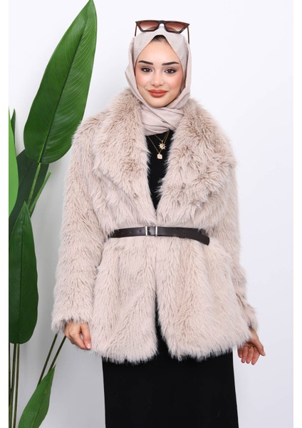 Taş Kemerli Kısa Kürk Kaban