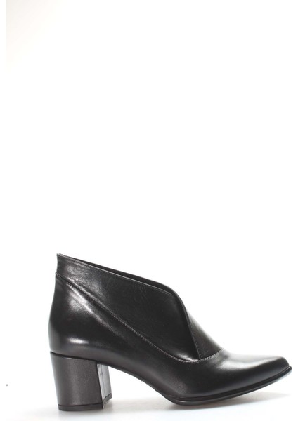 Deri Kadın Klasik Ayakkabı 019ZA21-641