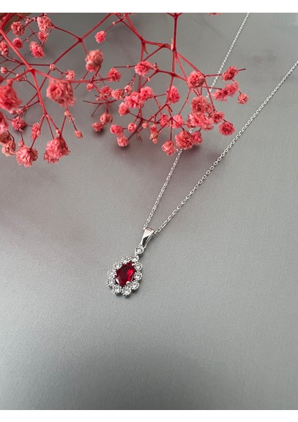 Gümüş Damla Yakut Taşlı Zirkon Kolye indirimleri