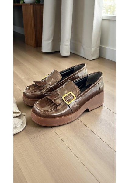 25133 Kahve Rugan Tam Ortopedik Casual Günlük Kadın Ayakkabı modelleri