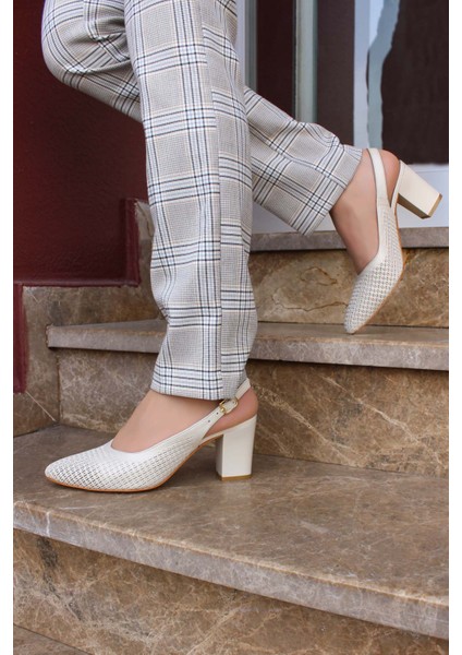 Hakiki Deri Bej Kadın Kalın Topuklu Ayakkabı 064za360