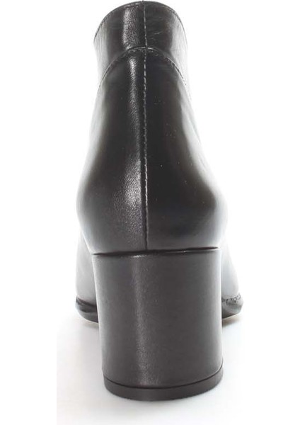 Deri Kadın Klasik Ayakkabı 019ZA21-641