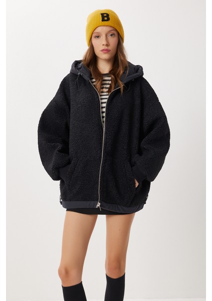 Oversize Kapüşonlu Kontrast Peluş Mont LFG0172 Siyah modelleri