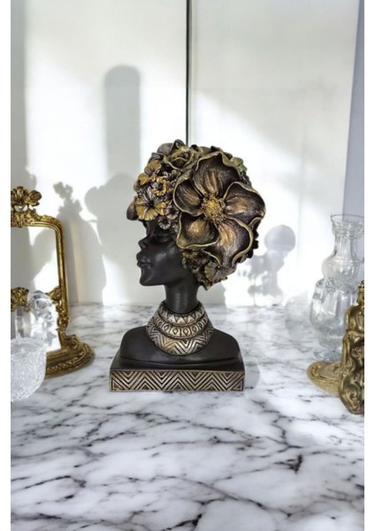 Afrikalı Kadın Biblo