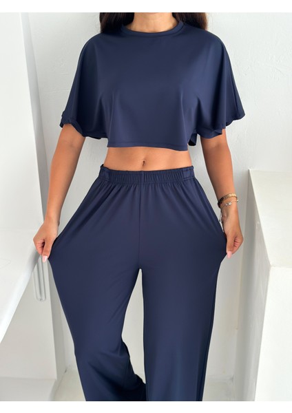 Kadın Iki Parça Salaş Takım – Crop Üst ve Bol Paça Pantolon – Yazlık Rahat Spor Takım