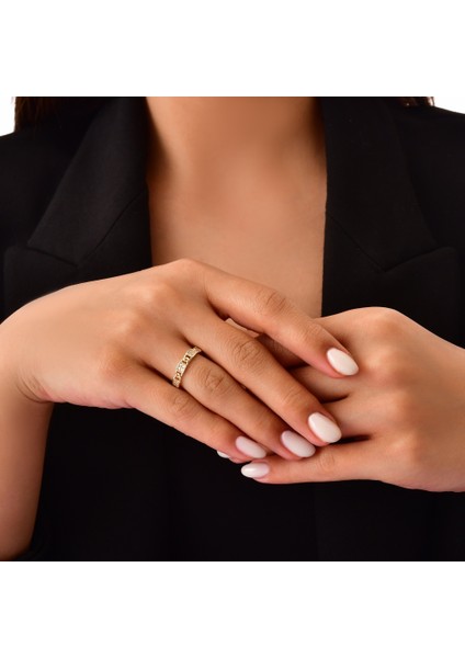 Taşlı Tasarım Altın Yüzük - 14K