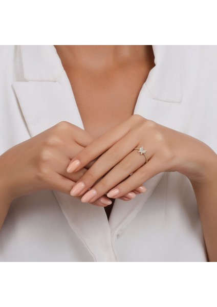 Taşlı Tasarım Altın Yüzük - 14K