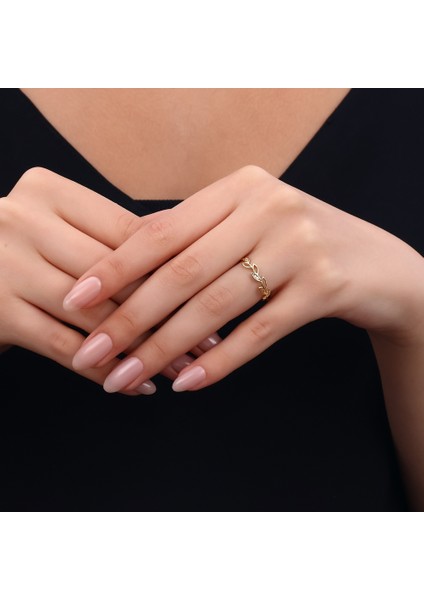 Taşlı Tasarım Altın Yüzük - 14K