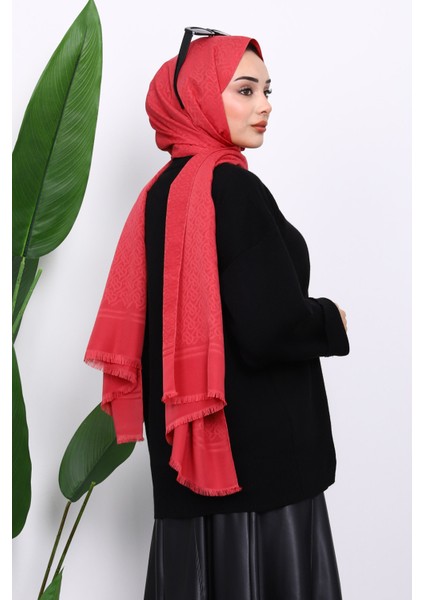 Siyah Bisiklet Yaka Yumuşak Dokulu Oversize Triko Kazak fırsatları