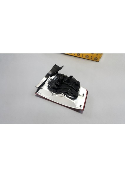 Audi A4 8e B7 2004-2008 Stop Lambası Dış Duylu Sol Hella fırsatları