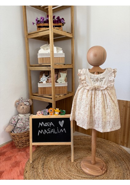 Işlemeli Fırfır Detaylı Bebek Elbise