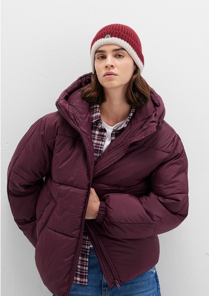 Su Itici Kapüşonlu Bordo Şişme Mont 1110199-70434 fırsatları