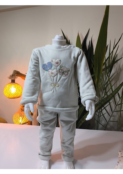 Kız Bebek Çiçek Desenli Üçlü Takım (Omuzdan Çıtçıtlısweatshirt+Fiyonklu Kapşonluyelek+Pantolon)