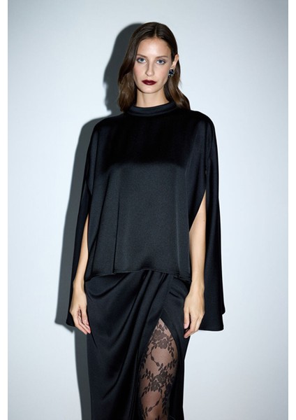 Pelerin Detaylı Bluz Siyah 11545951000