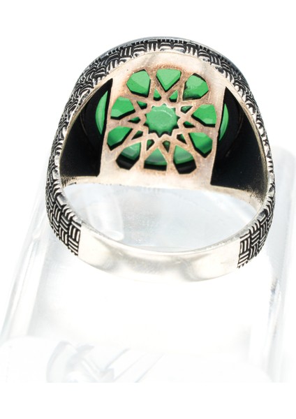 Yeşil Taşlı 925 Ayar Gümüş Erkek Yüzük – Klasik ve Gösterişli Tasarım