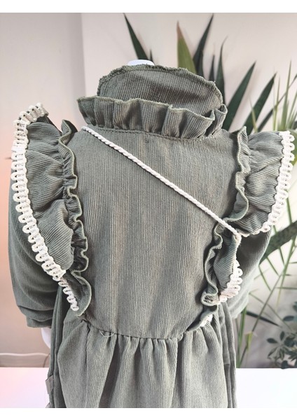 Uzun Kollu Dantel Detaylı Vintage Fitilli Kadife Çantalı Kız Çocuk Elbisesi fırsatları