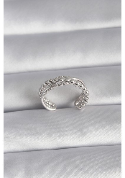 Pirinç Gümüş Renk Kadın Yüzük - Lisinya