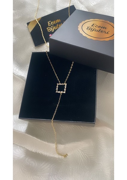 Ecem Büjuteri Çelik Zirkon Taş Dekolte Kolye