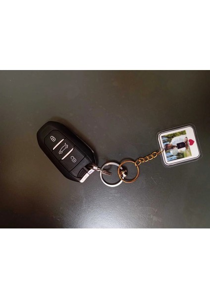 Kişiye Özel Fotoğraflı Anahtarlık | Dikiz Aynası, Çanta, Masaüstü ve Araç Uyumlu | Hediye Tasarımı fırsatları