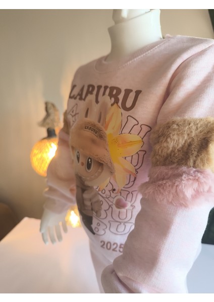 Kız Çocuk Peluş Detaylı Kabartmalı Kalın Takım Cepli %100 Pamuk Labubu fırsatları