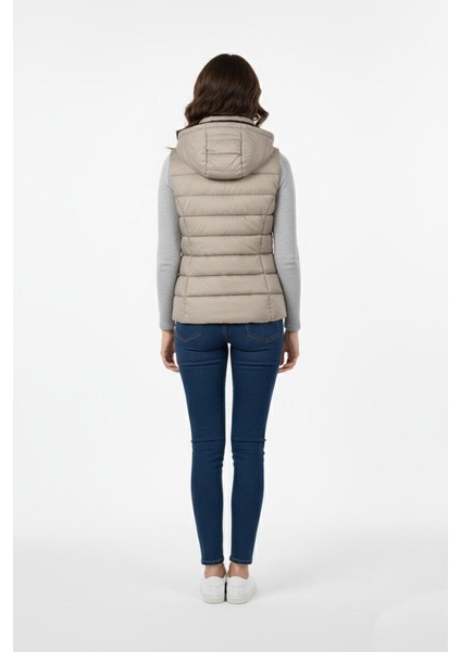 Kadın Kapüşonlu Spor Yelek 5000 BGL-ST04894 fırsatları