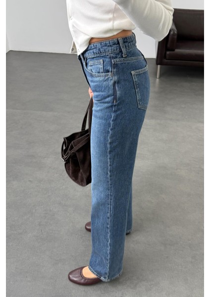 Koyu Mavi Düz Kesim Orta Bel Jean 2750 fırsatları