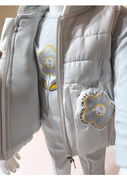 Kız Bebek Vikvik Oyuncaklı Üçlü Takım (Omuzdan Çıtçıtlısweatshirt+ Vikvikli Yelek+Pantolon)