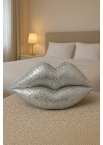 Payetli Dudak Yastık Ebat 32 x 48