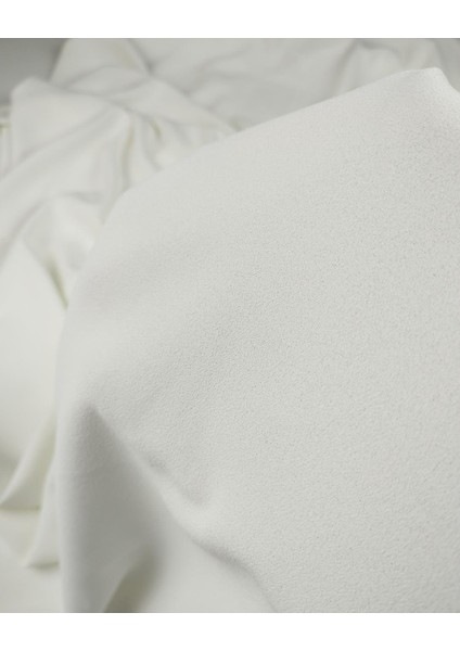 Ekru Renkte Krep Kumaş (En 140 cm x Boy 220 Cm) modelleri