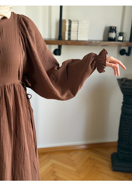 Yarımpat Yandan Bağlamalı Müslin Elbise 1004 modelleri
