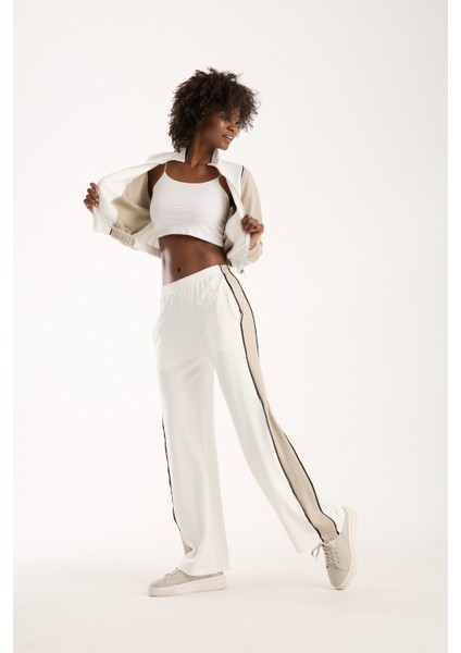 Urbnfıt Kadın Renk Bloklu Fermuarlı Rahat Kesim Eşofman Takımı / Women’s Relaxed Fit Tracksuit