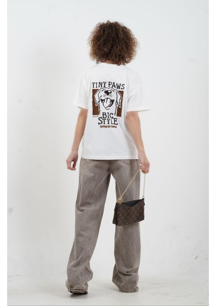 Pati Önü Nakışlı Arkası Baskılı Tshirt indirimleri