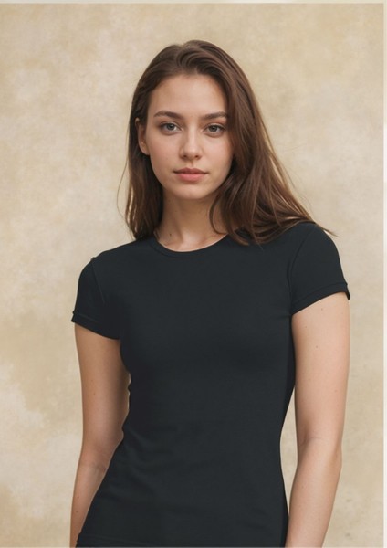 Kadın Giyim Pamuklu & Elastan Sıfır Yaka T-Shirt LL.22.ILK60.001